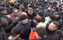 Россия вербует людей для участия в протестах в Молдове, - Reuters