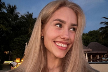 Даша Квиткова отдыхает на Мальдивах: сказочные фото на берегу океана