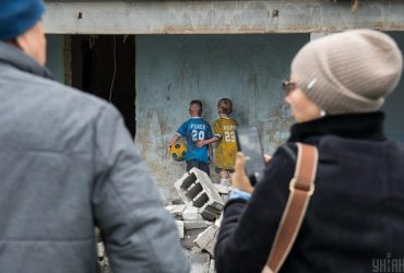 Порушує етичні питання: в Україну приїжджає все більше воєнних туристів