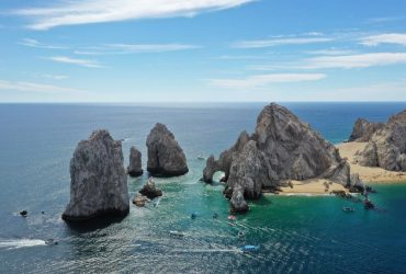 Названо 10 туристичних локацій, які варто відвідати поки не пізно