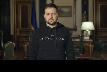 Зеленский заявил, что ситуация на фронте становится жестче (видео)