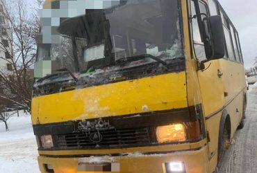 Водитель маршрутки под наркотиками катал жену по Львову: его разоблачила одна деталь