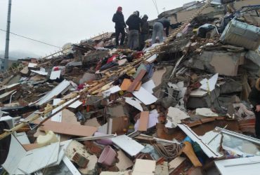 Кількість жертв землетрусів у Туреччині та Сирії продовжує зростати