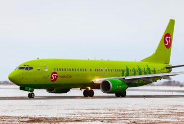 В России сразу два самолета Boeing не смогли взлететь из-за неисправности двигателей
