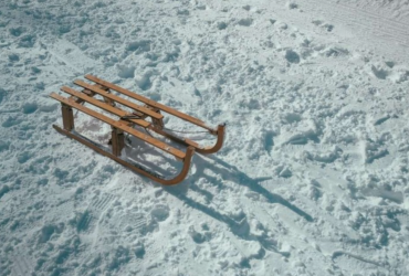 В Дрогобыче 8-летний мальчик на санках погиб под колесами скорой