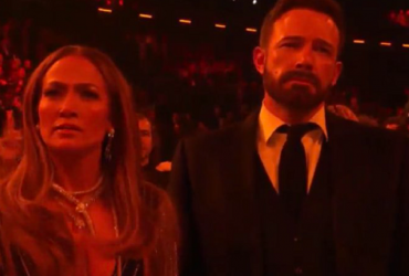 Грустный Бен Аффлек получил нагоняй от Джей Ло на Грэмми