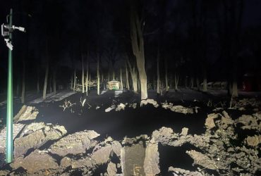 Ракетний удар по Харкову: мер міста показав наслідки прильоту ракет РФ (фото, відео)