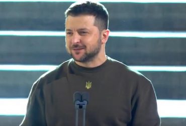 Зеленський викликав шквал оплесків у парламенті Британії: про що говорив (відео)