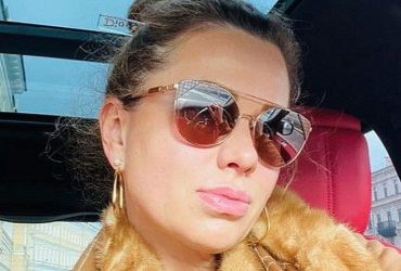 Британия ввела санкции против любовницы Путина, которая родила ему дочь