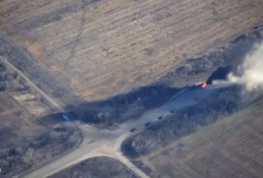 ЗСУ закидали снарядами колону російських окупантів під Бахмутом (відео)
