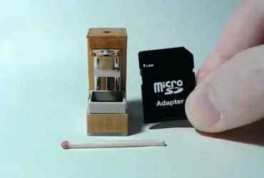 Ентузіаст створив в домашніх умовах найменший у світі 3D-принтер (відео)