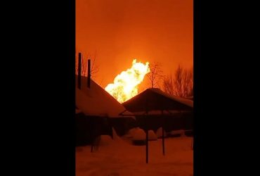 У Росії вибухнув газопровід: опубліковано відео масштабної пожежі