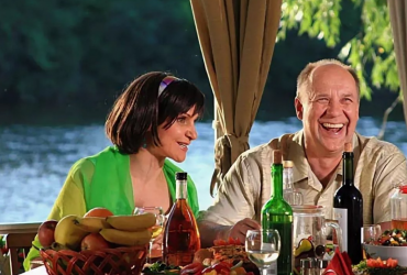 Помните Сан Саныча из Сватов? Сегодня этого облысевшего дедульку не узнать (фото)