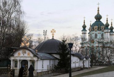 Суд вирішив долю незаконно збудованого храму-МАФу біля Нацмузею історії у Києві