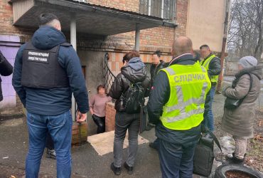 Зачиняли у шафі та били ногами: у Києві вихователі систематично катували дітей (фото)