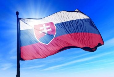 В России ответили на обвинения Словакии о вмешательствах в выборы и ткнули пальцем на США