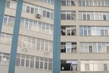 Жодного вцілілого вікна: як Хмельницький оговтується після удару Калібрами (відео)