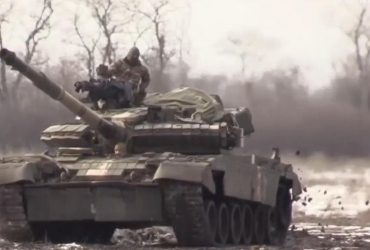 ВСУ на старых панцирниках дают жару россиянам под Угледаром (видео)