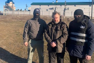 У київському монастирі після півроку розшуків затримали прокремлівського блогера (фото)