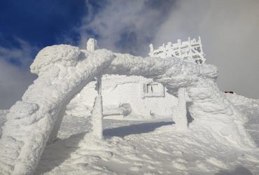 Українців попередили про підвищену лавинну небезпеку через відлигу: в гори краще не ходити