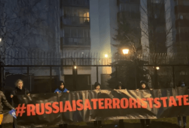 В Варшаве российских дипломатов разбудили сиреной и звуками взрывов (видео)