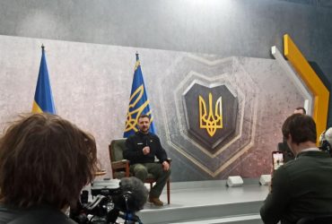 Диявол тут - на землі: Зеленський розповів про найстрашніший день за рік війни (відео)