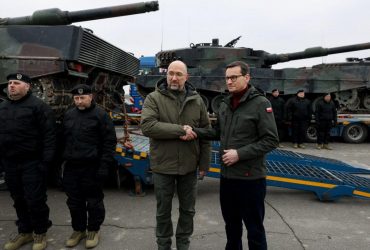 В Україну заїхали танки: Шмигаль показав перші Leopard 2 від Польщі (фото)