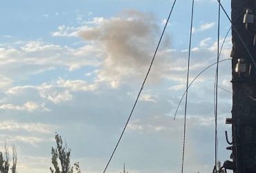 У Маріуполі вибухнув склад окупантів: Андрющенко показав наслідки бавовни (відео)