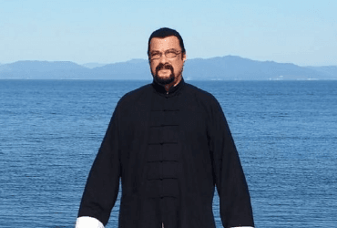 Путін повісив на улюбленого голлівудського актора орден