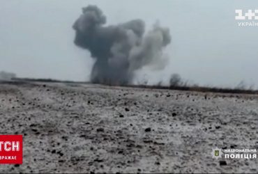 Чоловіка рятують після "зустрічі" з міною