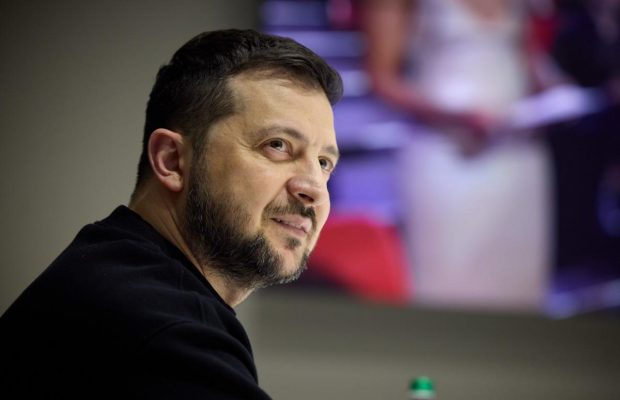 Зеленський розповів, де його батьки та що вони йому говорять (відео)