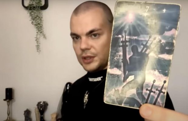 Путин тянется к "ядерной кнопке": экстрасенс раскрыл планы диктатора