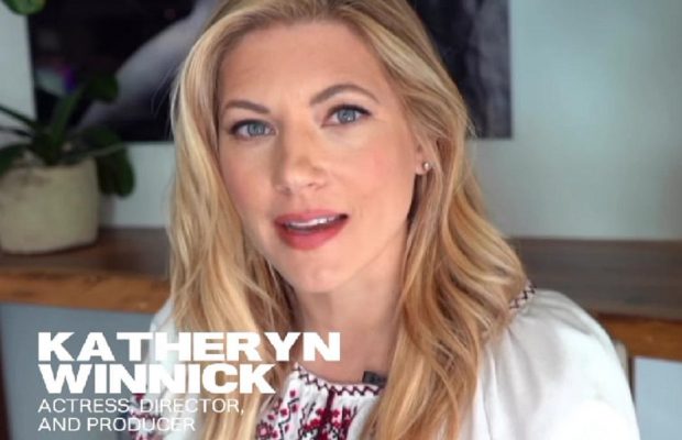 Звезда "Викингов" обратилась к украинцам: "Горжусь своими украинскими корнями"