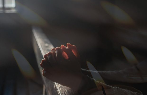 Прощена неділя 2023: чому важливо прощати та листівки-пробачення