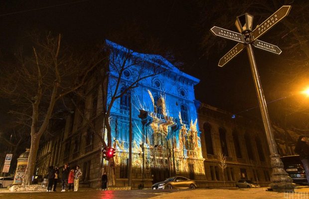 Швейцарський митець влаштував в Одесі неймовірне світлове шоу (фоторепортаж)