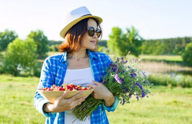 Диетолог ответила, что мешает женщинам похудеть после 40 лет