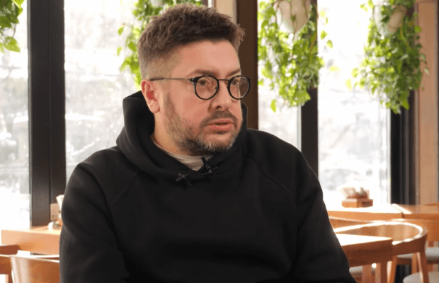 Телеведущий Суханов впервые заговорил о женщине, которую годами скрывал от прессы