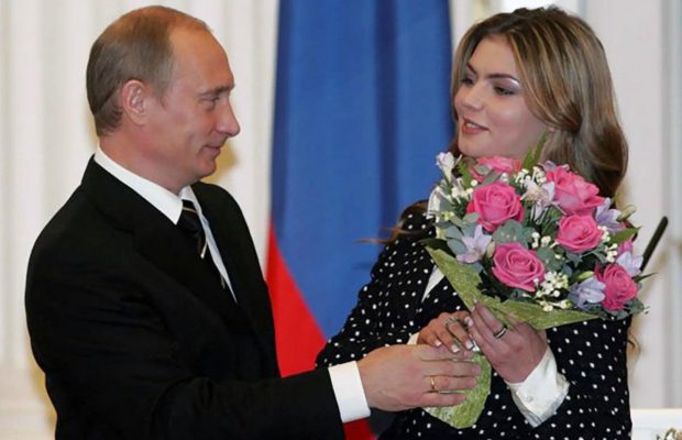 Кабаєва хоче більше: коханка Путіна "вичавлює" з РФ всі соки (відео)