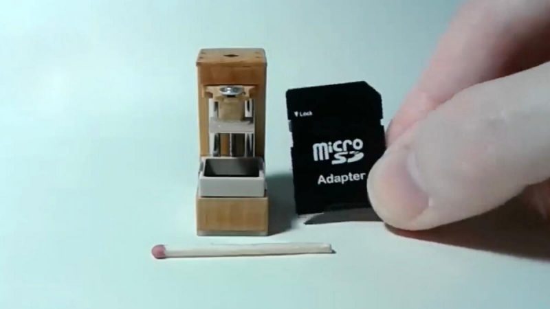 Создан самый маленький в мире 3D-принтер / Скриншот с видео Создан самый маленький в мире 3D-принтер / Скриншот с видео