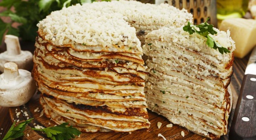 Как сделать соленый блинный торт: оригинальная закуска из блинчиков