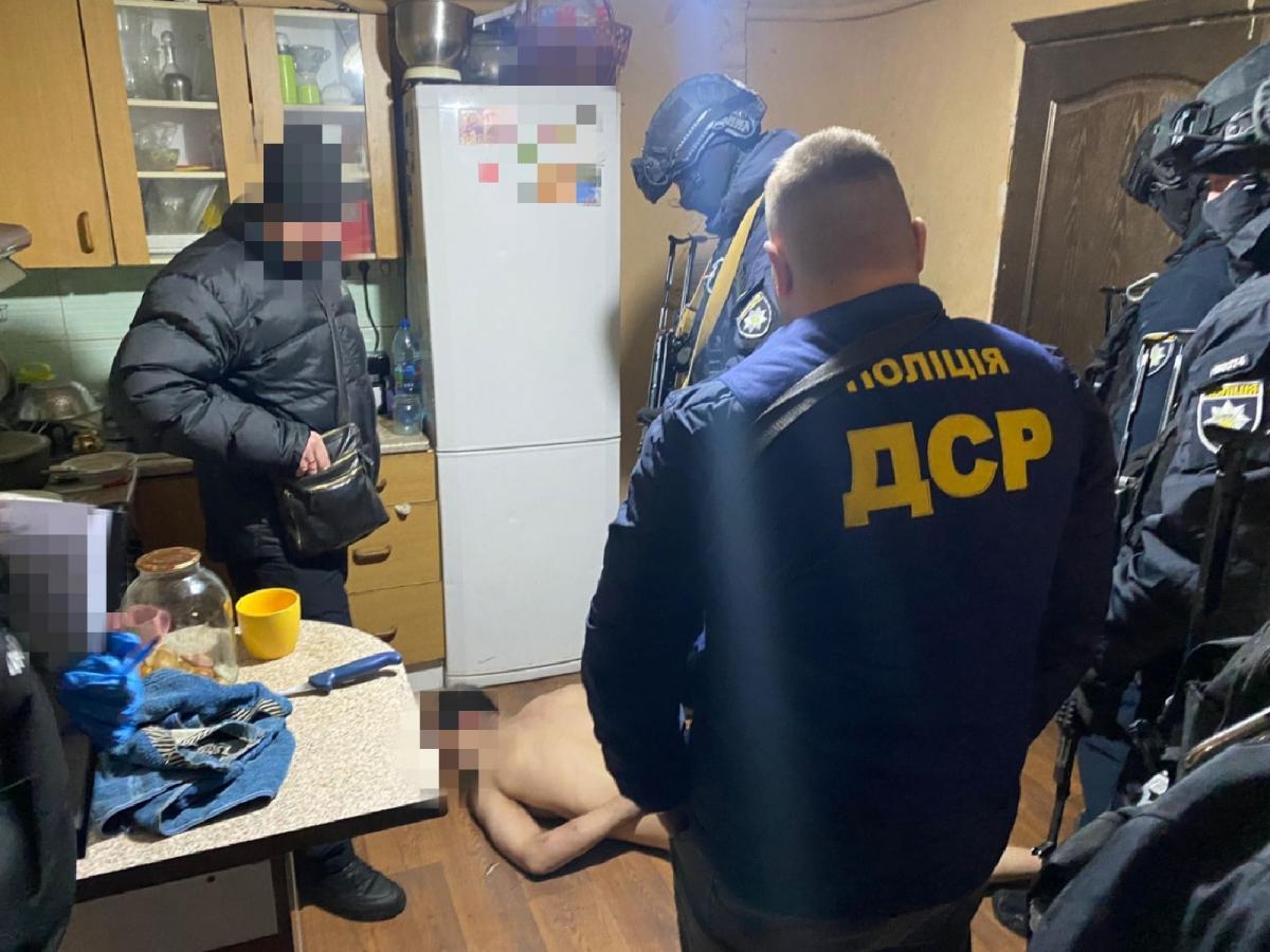 На Киевщине разоблачили торговцев оружием и психотропными веществами / фото kobl.gp.gov.ua На Киевщине разоблачили торговцев оружием и психотропными веществами / фото kobl.gp.gov.ua