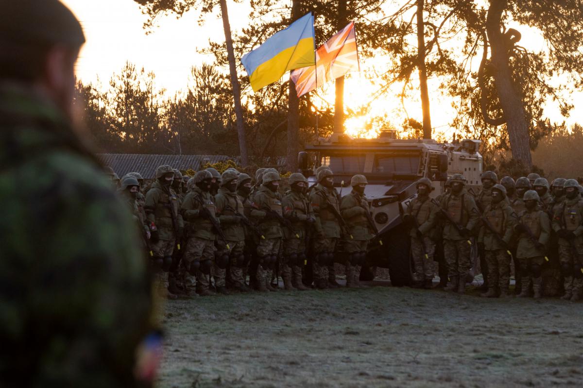 ВС Канады показали подготовку ВСУ к работе с танками Leopard / фото twitter.com/CanadianForces ВС Канады показали подготовку ВСУ к работе с танками Leopard / фото twitter.com/CanadianForces