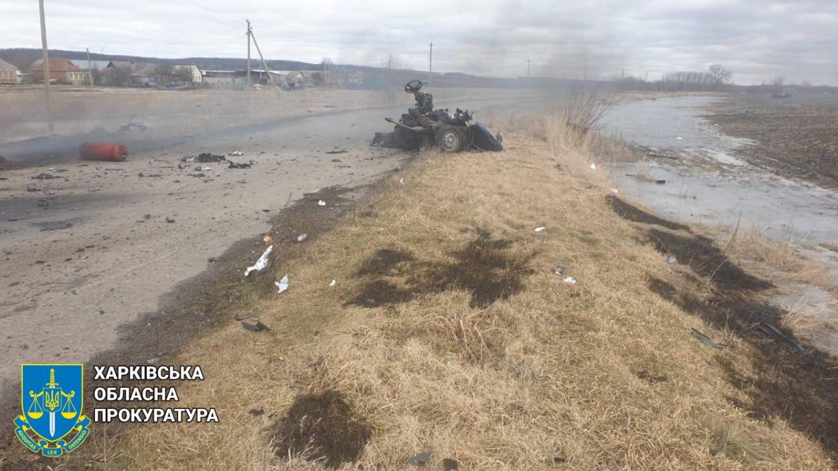 На Харківщині окупанти вбили подружжя, обстрілявши автомобіль (фото) На Харківщині окупанти вбили подружжя, обстрілявши автомобіль (фото)
