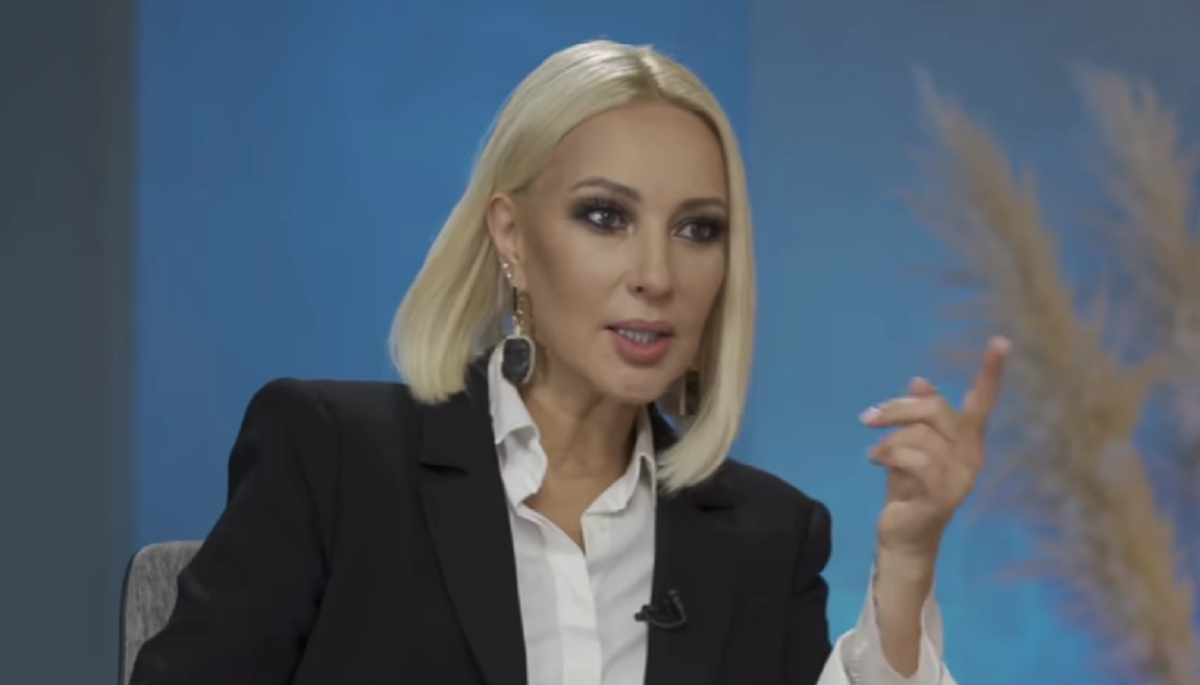Лера Кудрявцева окончательно спятила / Скриншот YouTube Лера Кудрявцева окончательно спятила / Скриншот YouTube