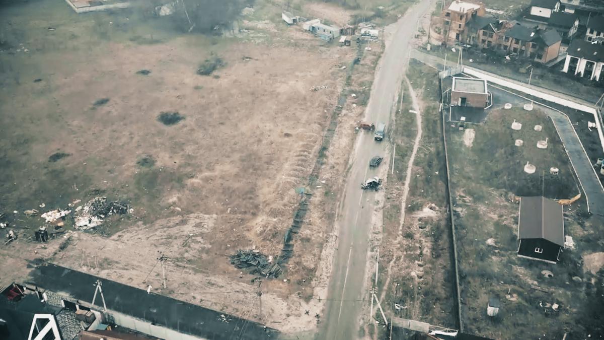 Окупантам повідомили підозри у розстрілі українців в Ірпені / фото Нацполіція Окупантам повідомили підозри у розстрілі українців в Ірпені / фото Нацполіція