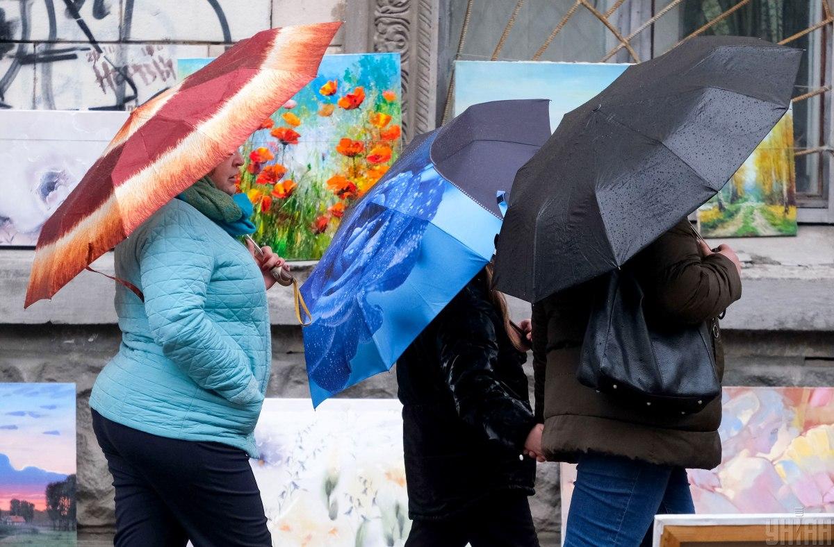 24 березня у Києві очікується дощ / фото УНІАН 24 березня у Києві очікується дощ / фото УНІАН