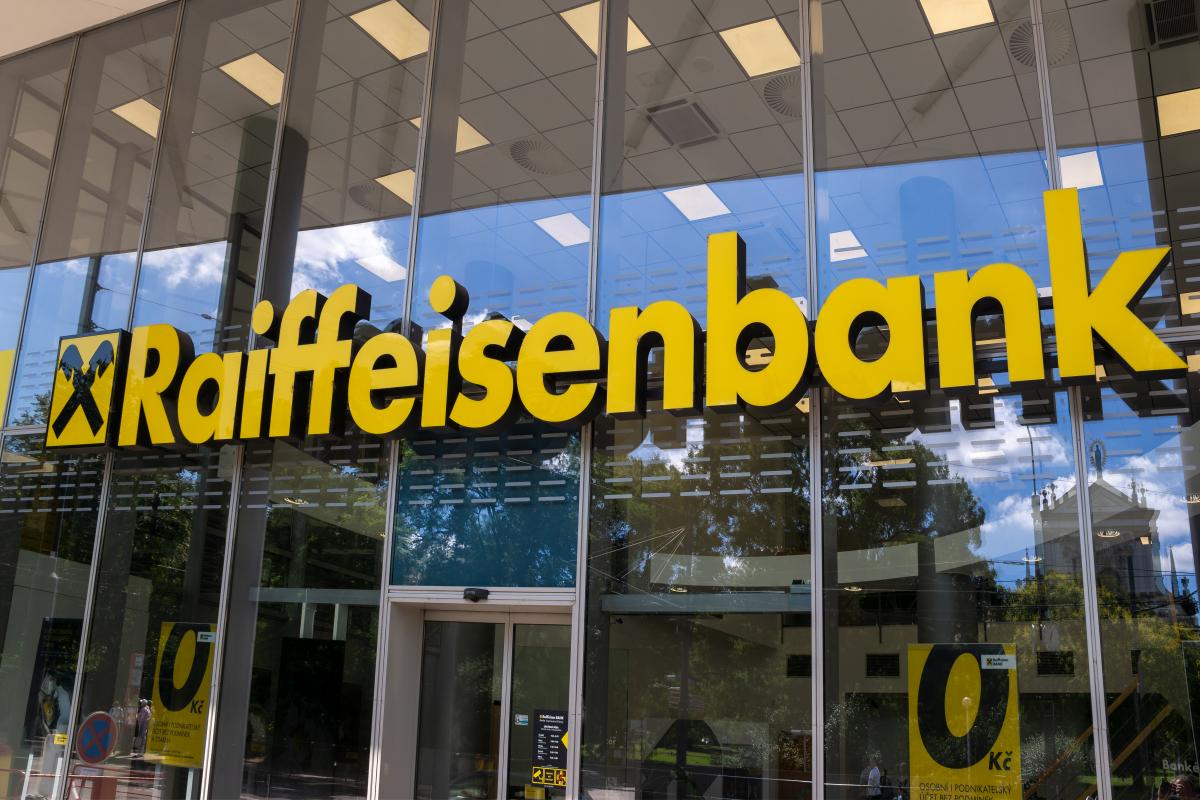 Raiffeisen Bank вводить нові обмеження в РФ / фото ua.depositphotos.com Raiffeisen Bank вводить нові обмеження в РФ / фото ua.depositphotos.com