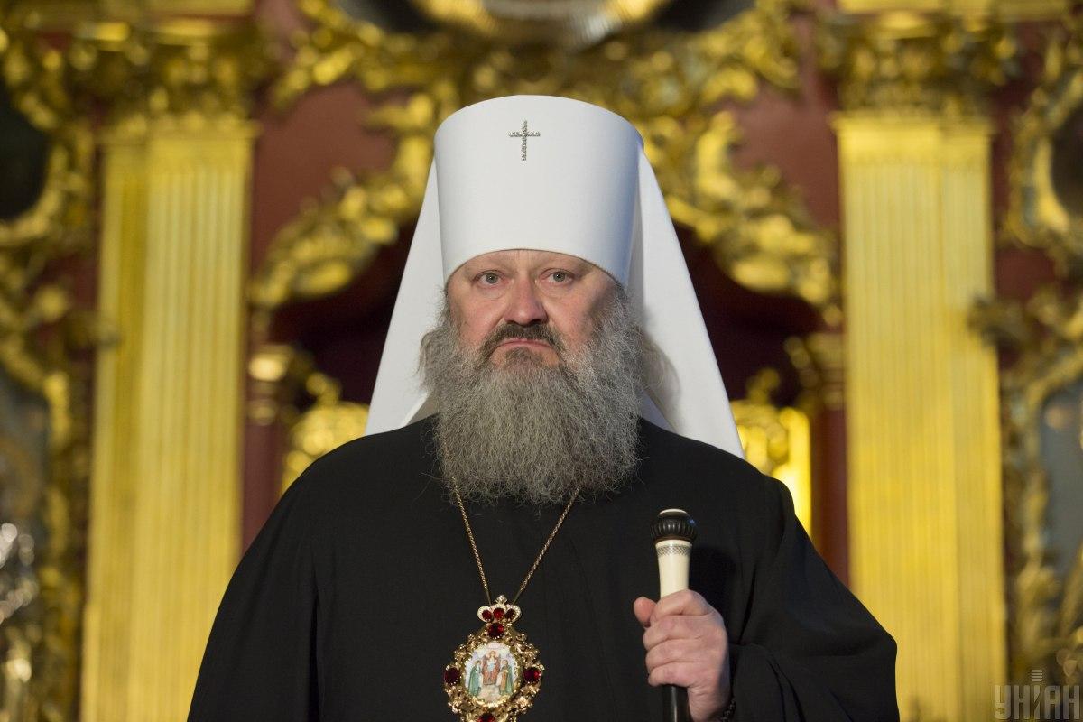 УПЦ МП видворяють з Лаври / Фото УНІАН УПЦ МП видворяють з Лаври / Фото УНІАН