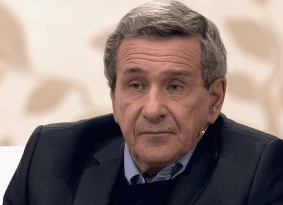 Дворецкий Константин из "Моей прекрасной няни" / скриншот Дворецкий Константин из "Моей прекрасной няни" / скриншот