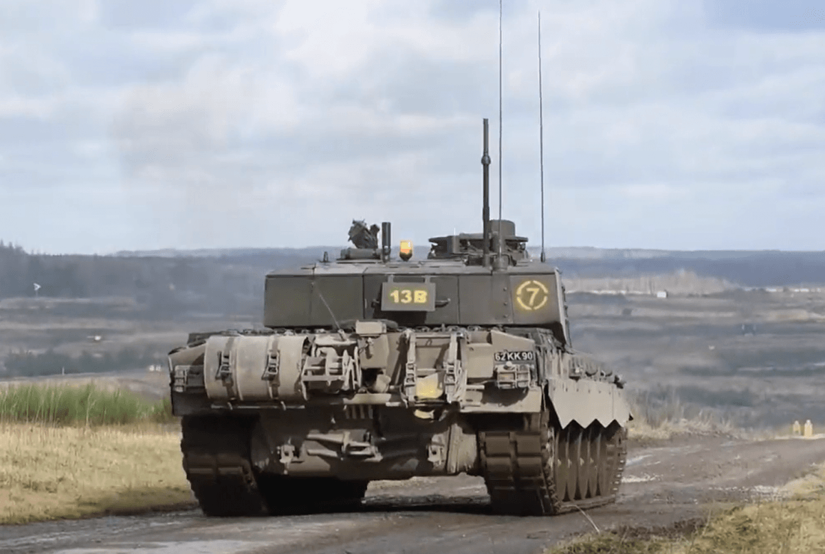 У Британії підтвердили знищення першого танка Challenger 2 в Україні / фото скріншот відео У Британії підтвердили знищення першого танка Challenger 2 в Україні / фото скріншот відео